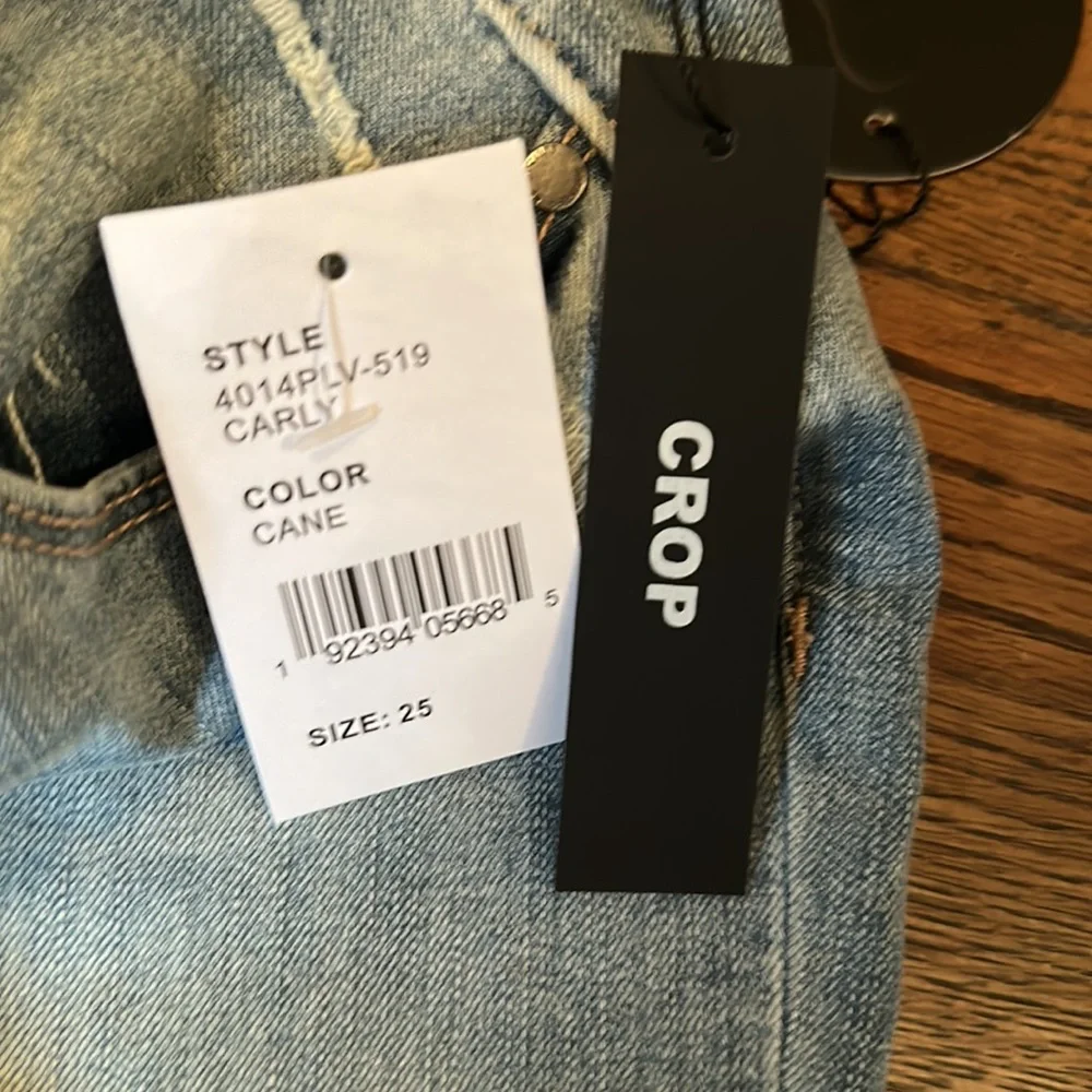 New with tags, light blue distress jeans - Picture 4 of 4